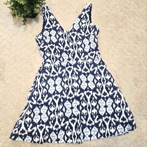 GAP Blue and Purple Abstract Geo Fit-and-Flare Linen Dress, Size 4